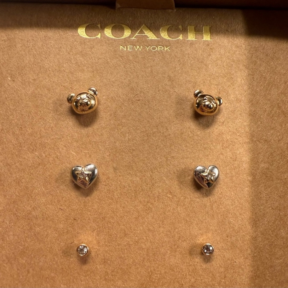 Coach Teddy Bear Heart Stud Earrings Set NIB